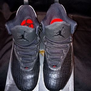 Jordan Superfly MVP size 10.. excellent condition..